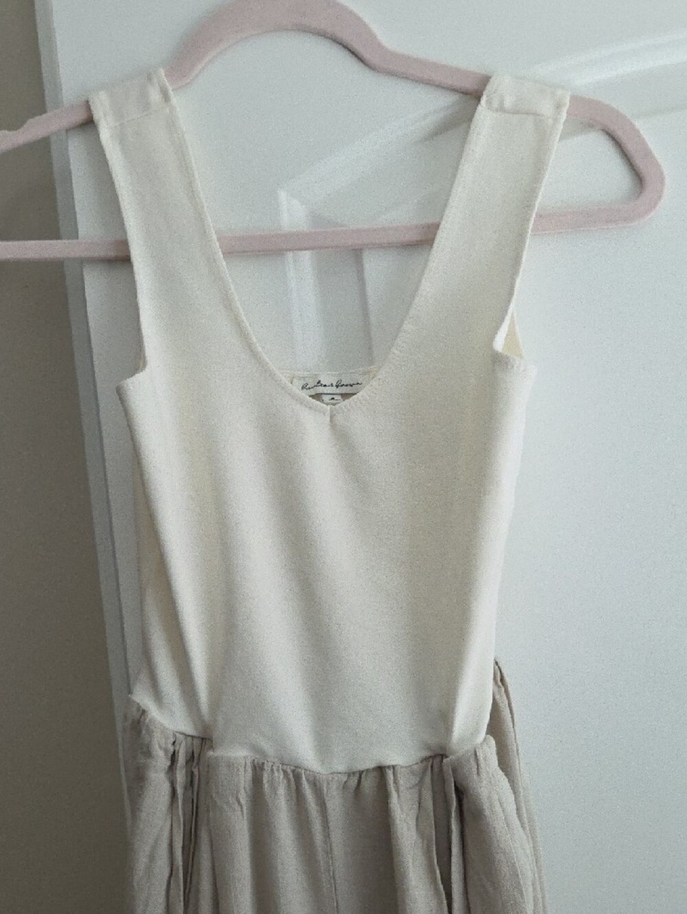 Cream & Beige Sleeveless Jumpsuit - Picture 5 of 11
